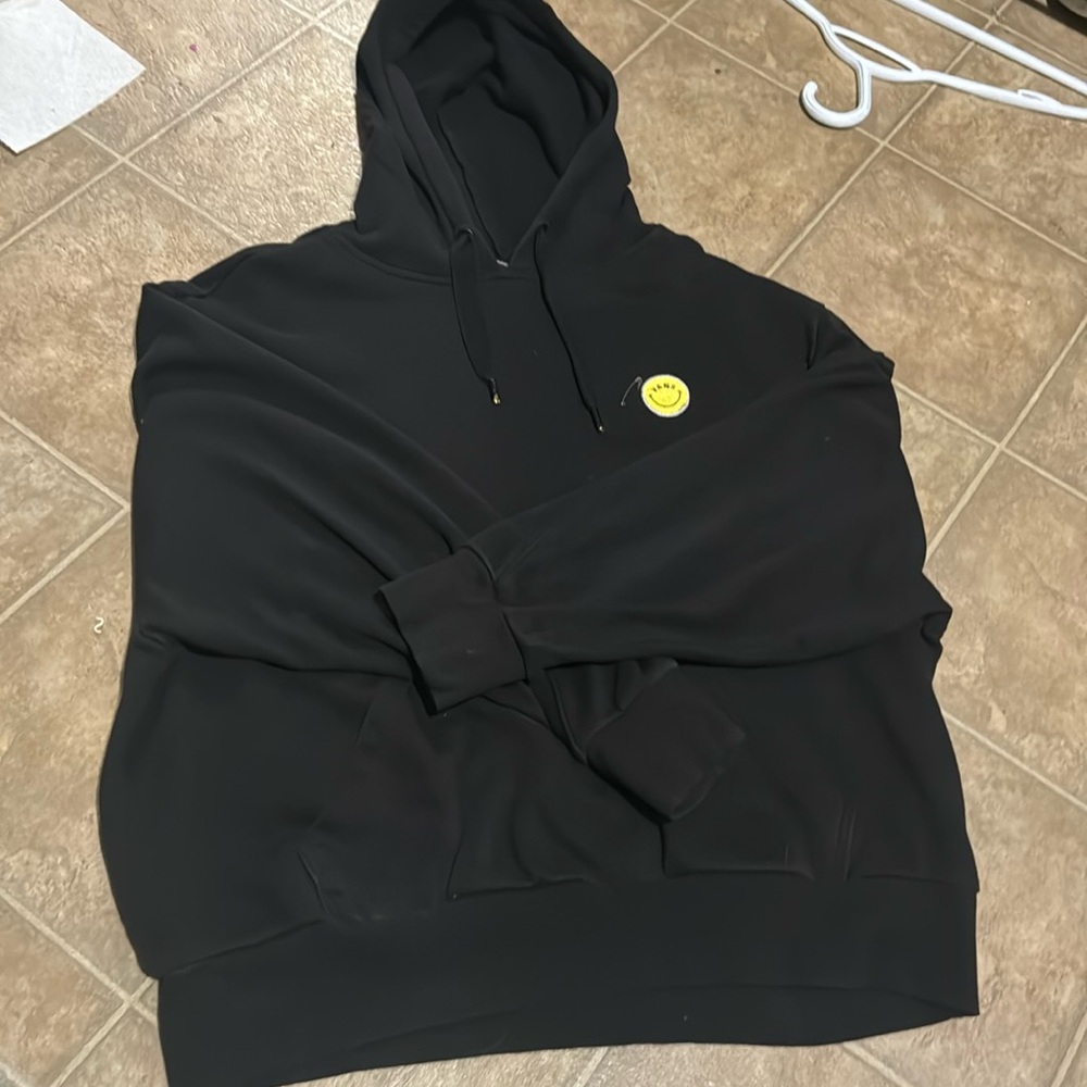 selling a vans black and yellow medium hoodie
